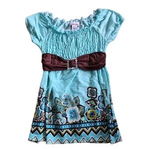 Cupid's Cup Blouse Girls Size 10/12 Light Blue Floral‎ Chevron Smocked Bohemian